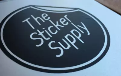 Personnalisez votre Mac avec les autocollants The Sticker Supply !