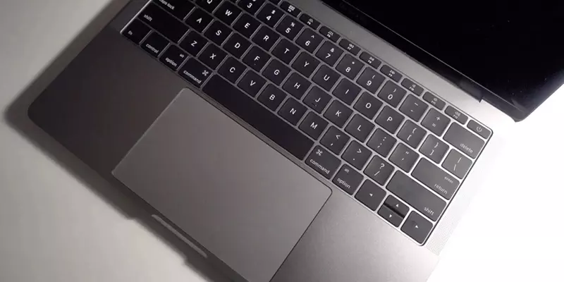 nettoyer clavier macbook